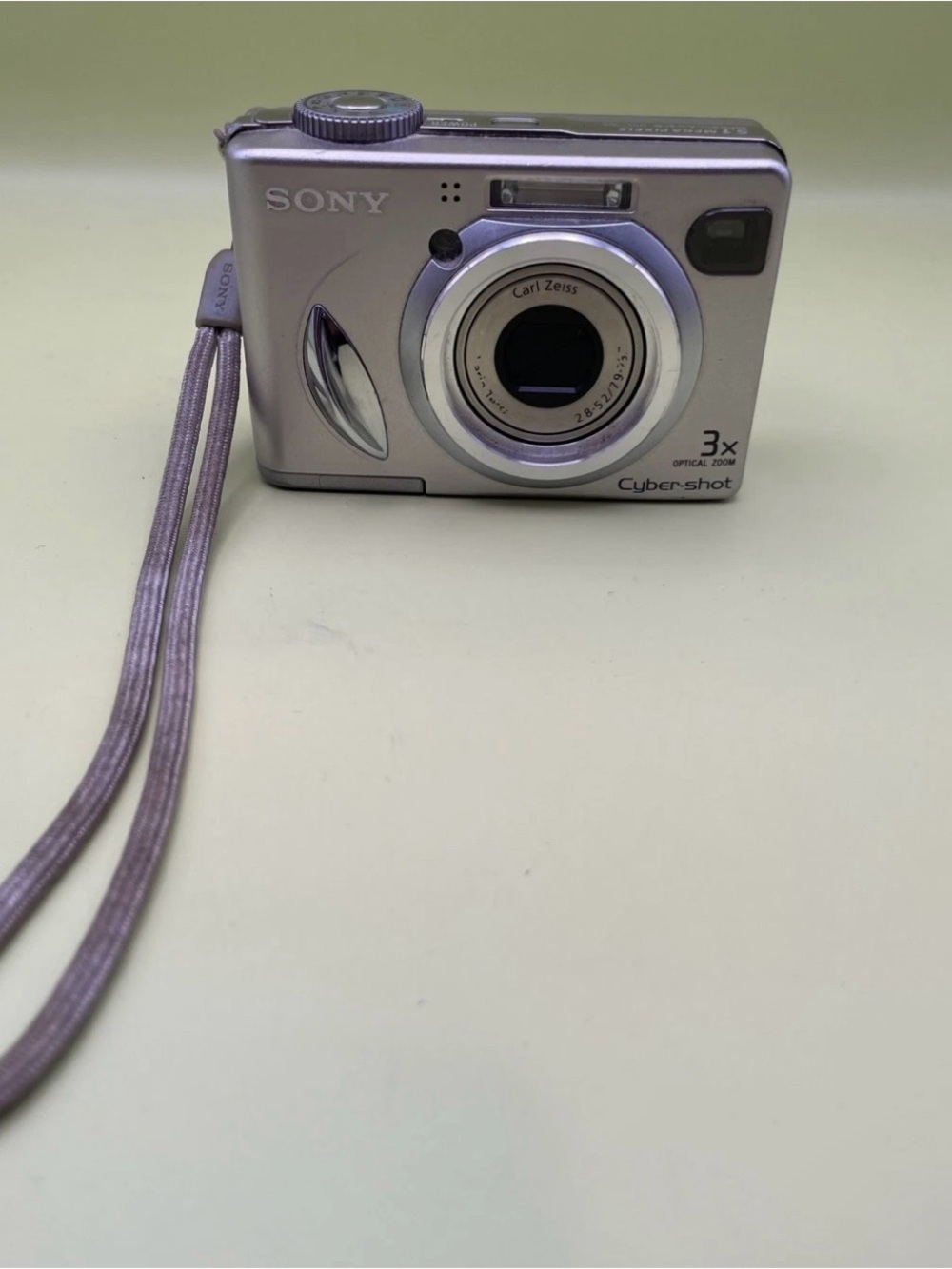 Sony Compact Cyber-shot Digital Camera in Silver